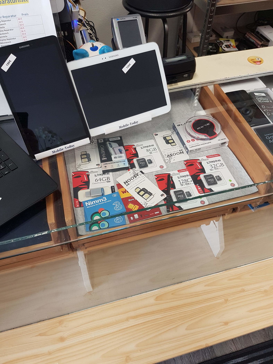 Tablets, Handy und Laptops im Handyshop Knittelfeld